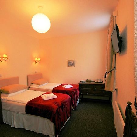 Silvercraigs Hotel Douglas Bagian luar foto