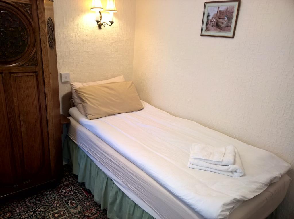 Silvercraigs Hotel Douglas Bagian luar foto
