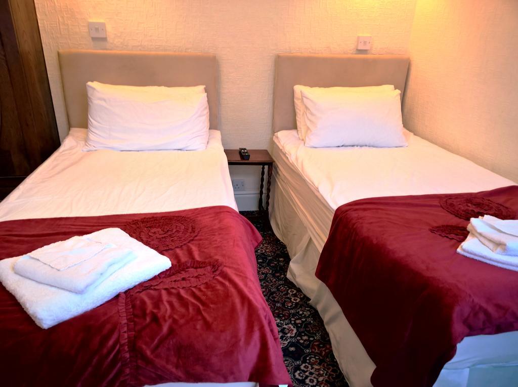 Silvercraigs Hotel Douglas Bagian luar foto