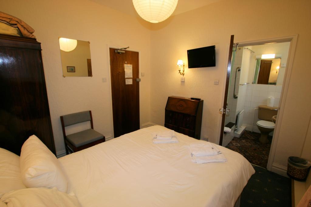 Silvercraigs Hotel Douglas Bagian luar foto