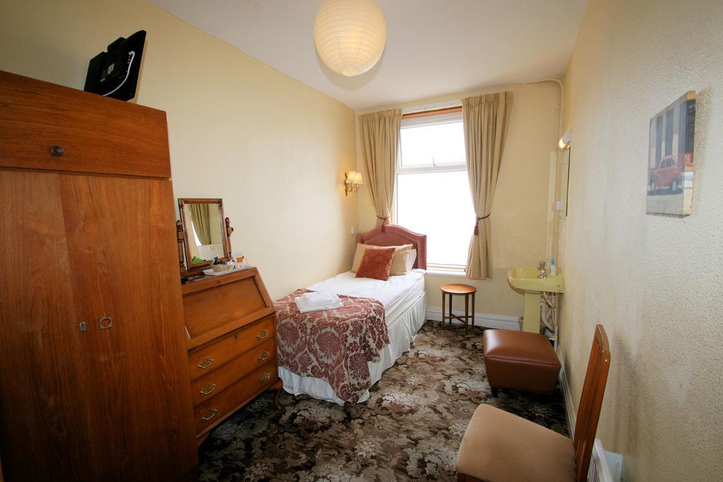 Silvercraigs Hotel Douglas Bagian luar foto