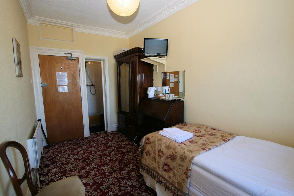 Silvercraigs Hotel Douglas Bagian luar foto
