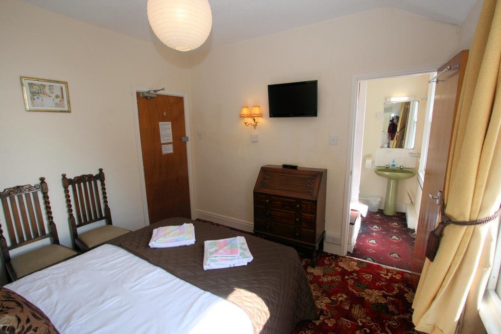 Silvercraigs Hotel Douglas Bagian luar foto