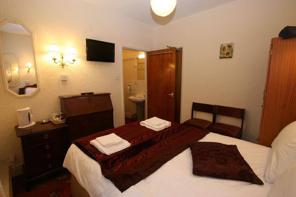 Silvercraigs Hotel Douglas Bagian luar foto
